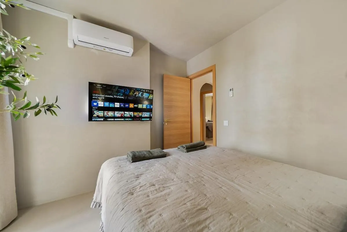 3 Bedroom Apartment In Old Town Marbella 0*,